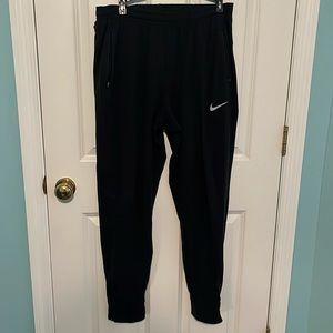 Nike Dri-Fit black jogger Men’s Large EUC